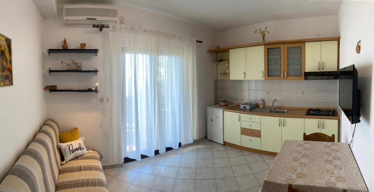 The Ana Apartments Komiza Exterior photo